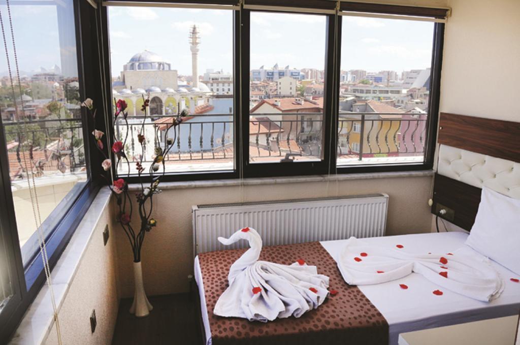 Mesnevi Hotel Konya Eksteriør billede